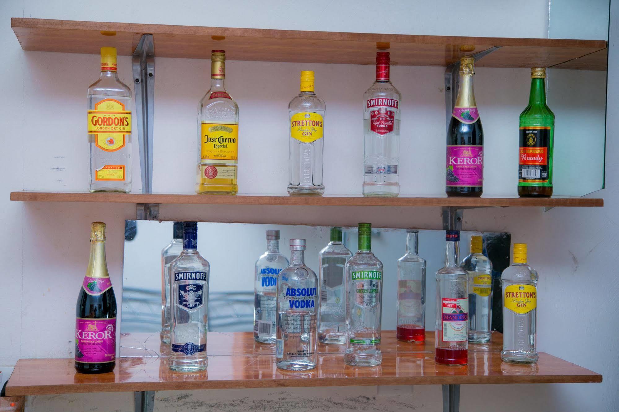 特里贝卡酒店 阿克拉 外观 照片